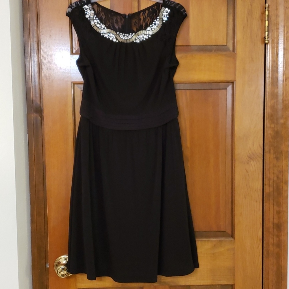 Ellen Tracy Formal Statement Dress